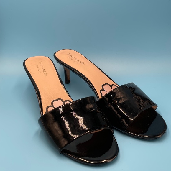 REDUCED! Kate Spade Slip On Sandals - Picture 1 of 5